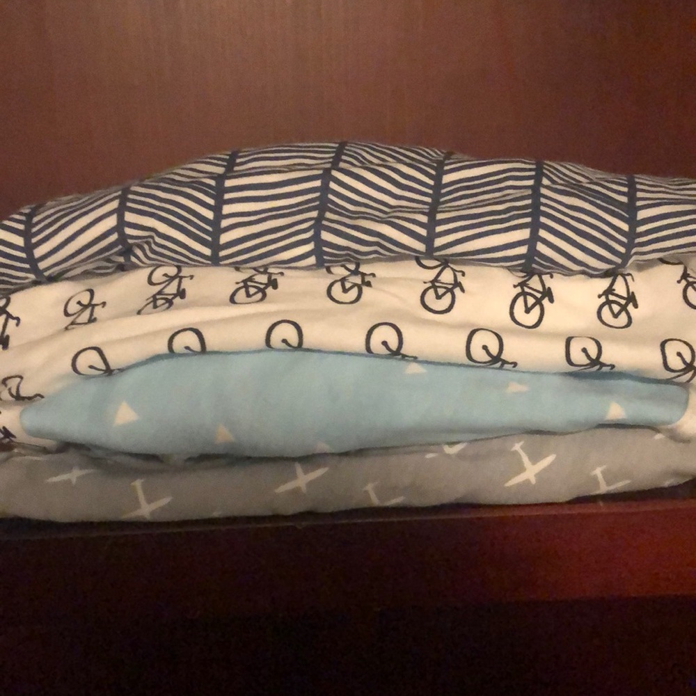 4 brand new never used baby swaddling wraps